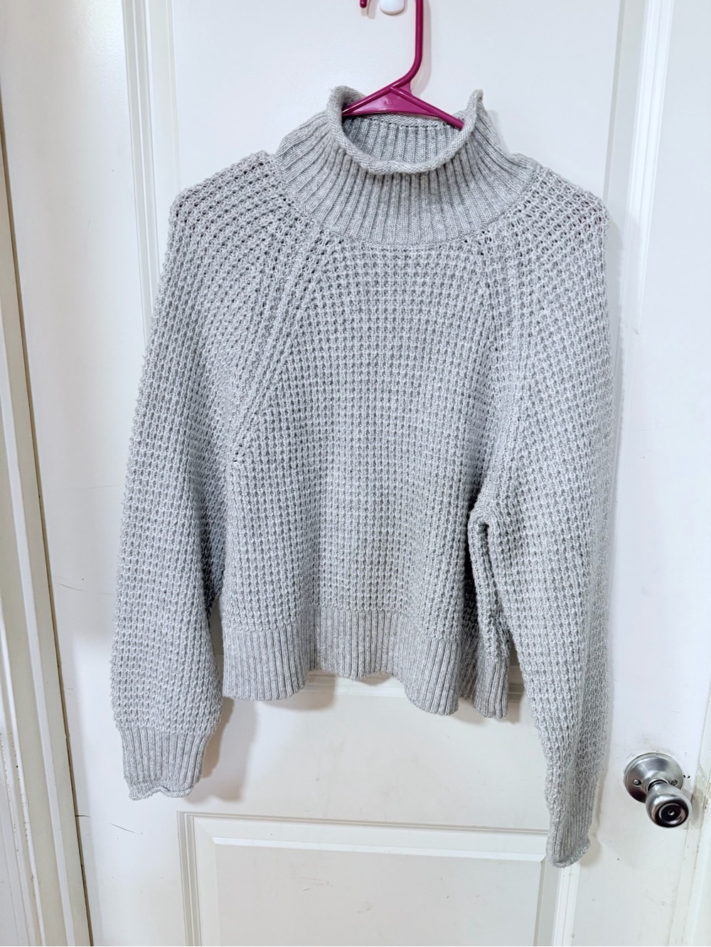 American Eagle Outfitters Light Gray Waffle Turtleneck Sweater